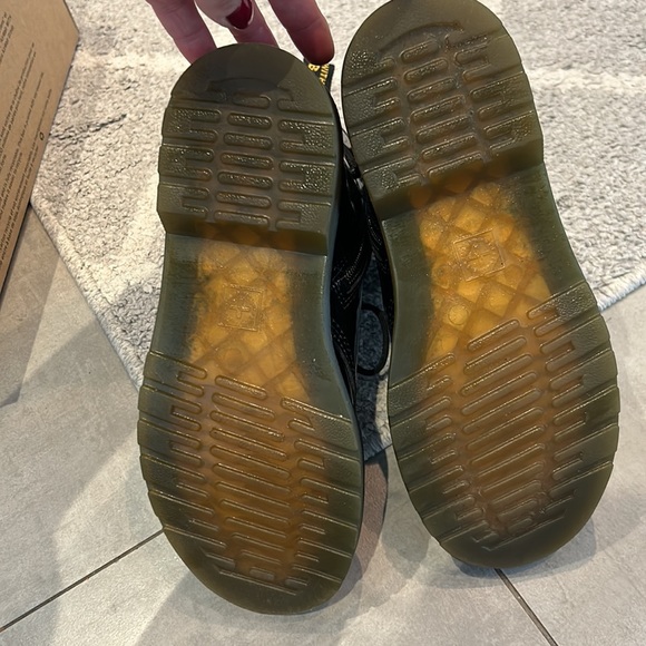 Doc Martins Patent leather size youth 4 - Picture 4 of 12